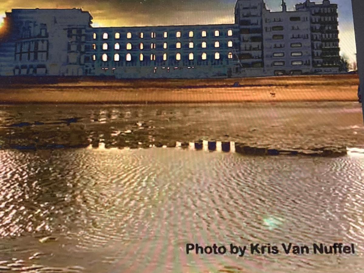 Tiny Apt W/ Balcony And Seaview, Even Out Of Your Bed ! Ostende Exterior foto